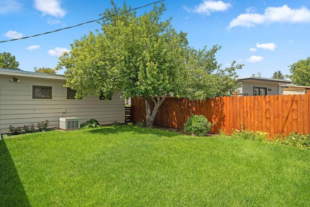 Mid-Century Magic - Huge Space Rapid City Exterior photo