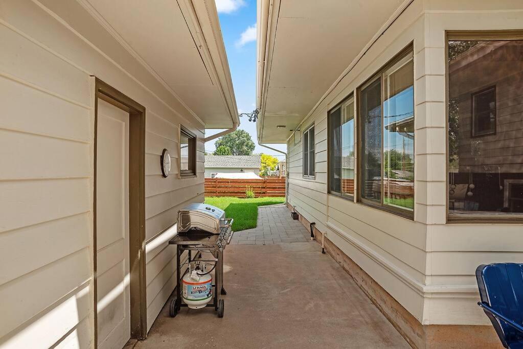 Mid-Century Magic - Huge Space Rapid City Exterior photo